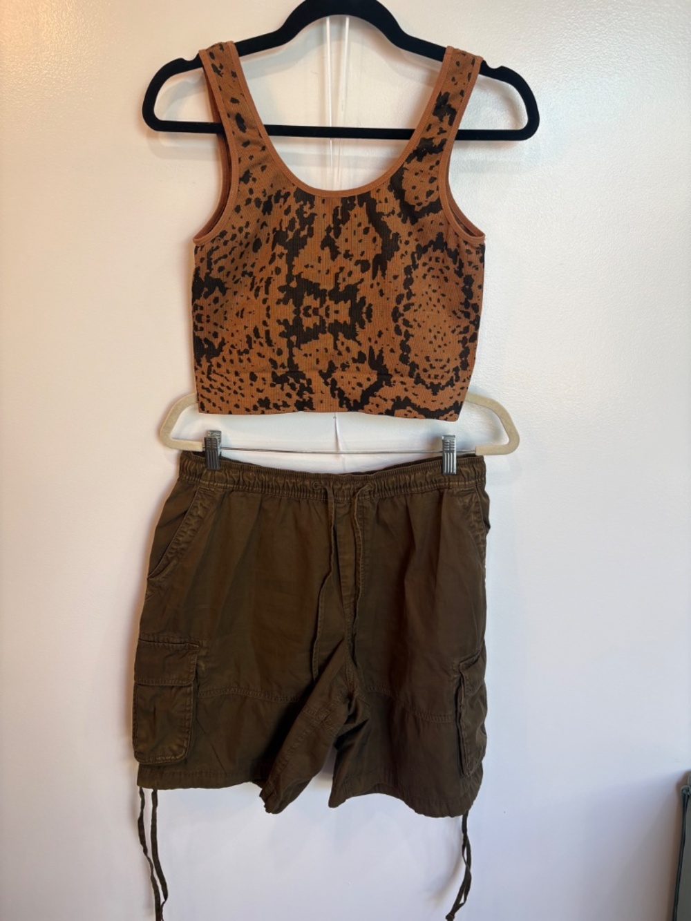 Gap cargo short